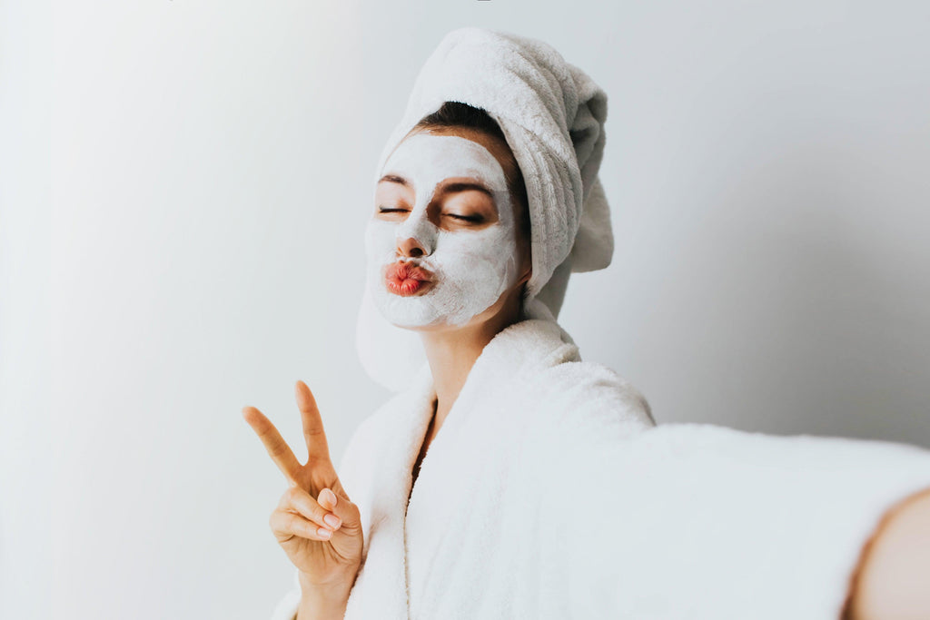 Skincare Tips To Maintain Your Skin’s Health While Traveling